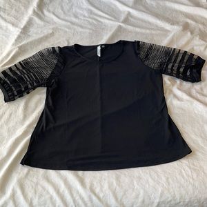 Woman’s NY collection shirt